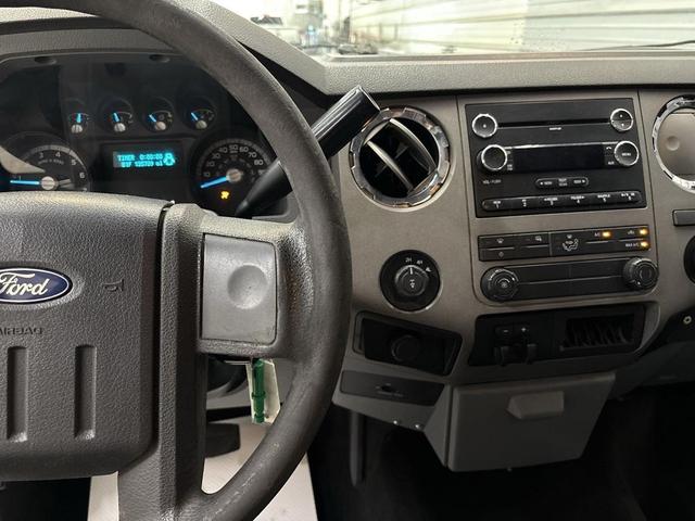 Photo of 2011 Dark Blue Pearl Metallic Ford F-350