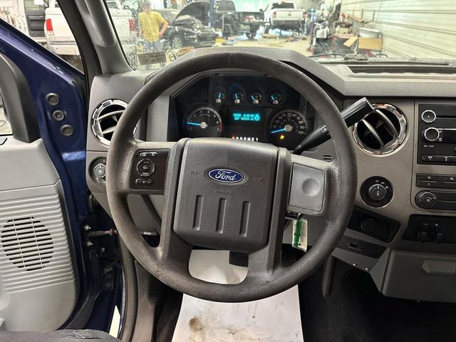 Photo of 2011 Dark Blue Pearl Metallic Ford F-350