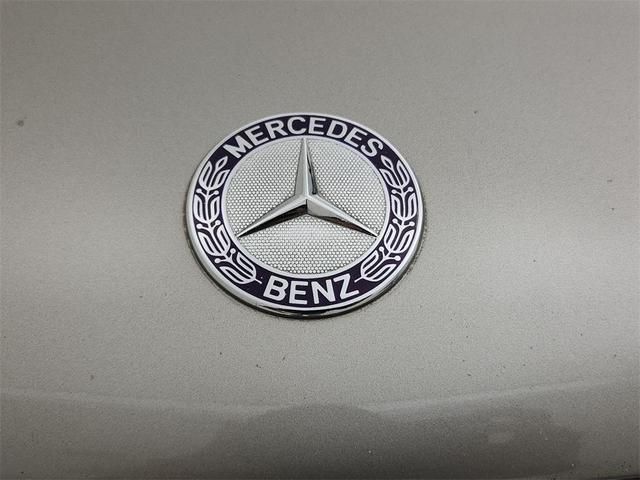Photo of 2007 Gold Mercedes-Benz SL-Class