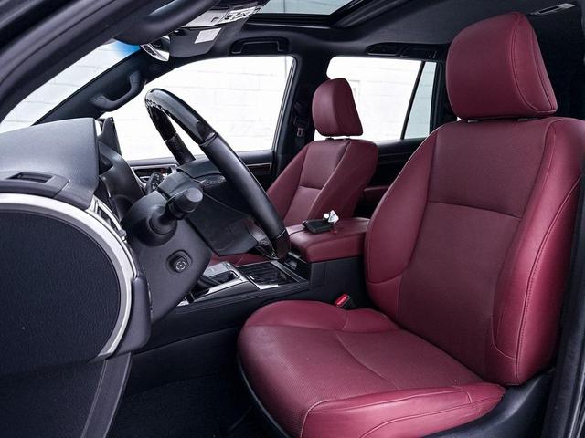 Photo of 2023 Black Lexus GX 460