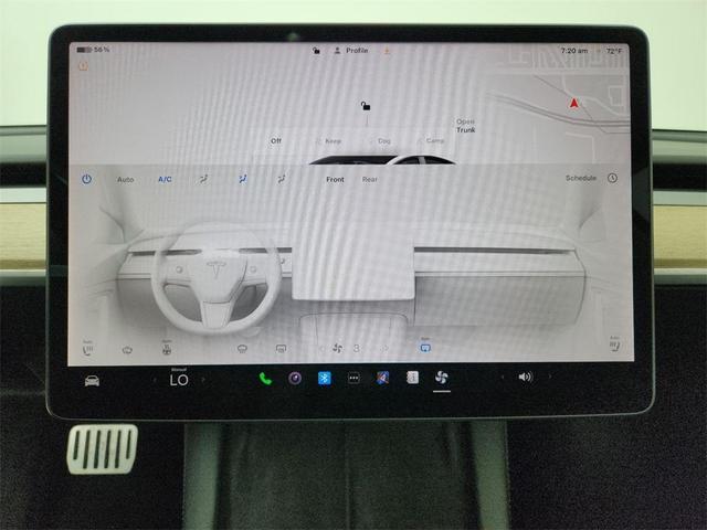Photo of 2022 White Tesla Model 3