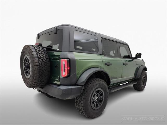Photo of 2022 Green Metallic Ford Bronco