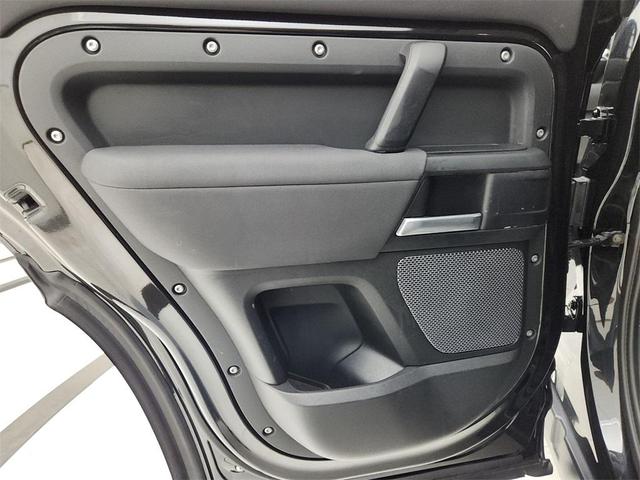Photo of 2020 Santorini Black Land Rover Defender