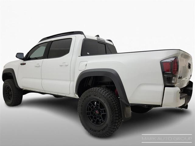 Photo of 2021 White Toyota Tacoma