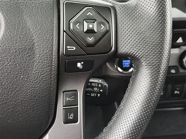 Photo of 2021 White Toyota Tacoma