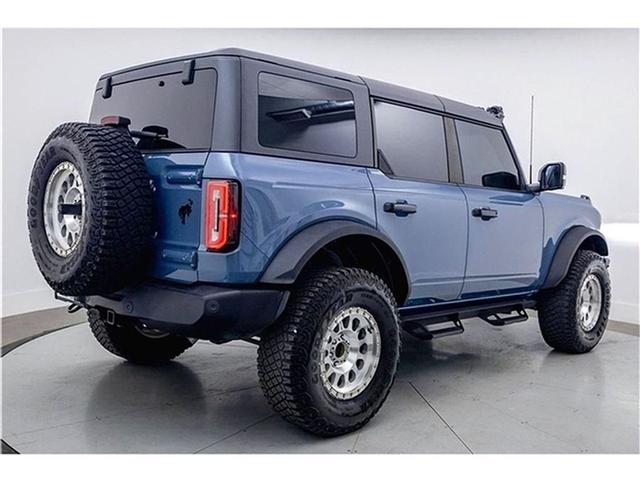 Photo of 2023 Azure Gray Metallic Ford Bronco