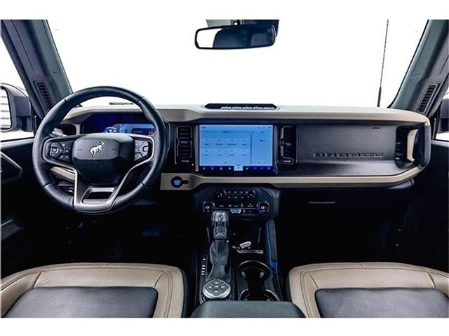 Photo of 2023 Azure Gray Metallic Ford Bronco