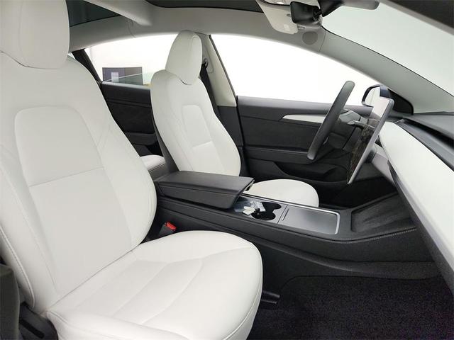 Photo of 2023 Gray Tesla Model 3