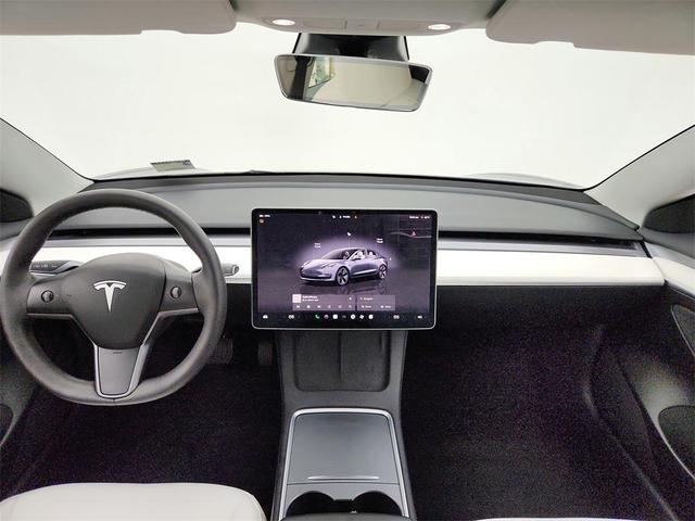 Photo of 2023 Gray Tesla Model 3