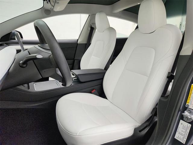 Photo of 2023 Gray Tesla Model 3