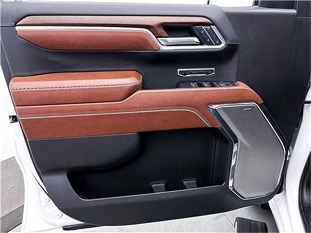 Photo of 2024 White Frost Tri-Coat GMC Sierra 1500