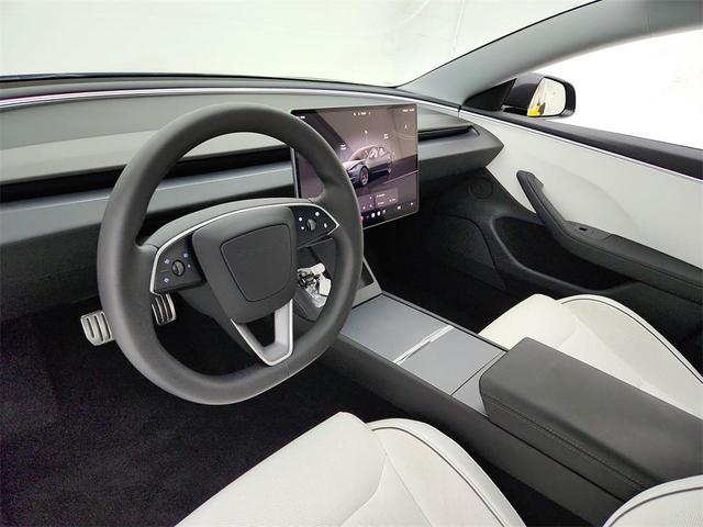Photo of 2024 Gray Tesla Model 3