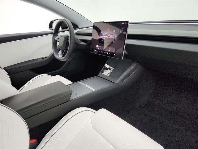 Photo of 2024 Gray Tesla Model 3