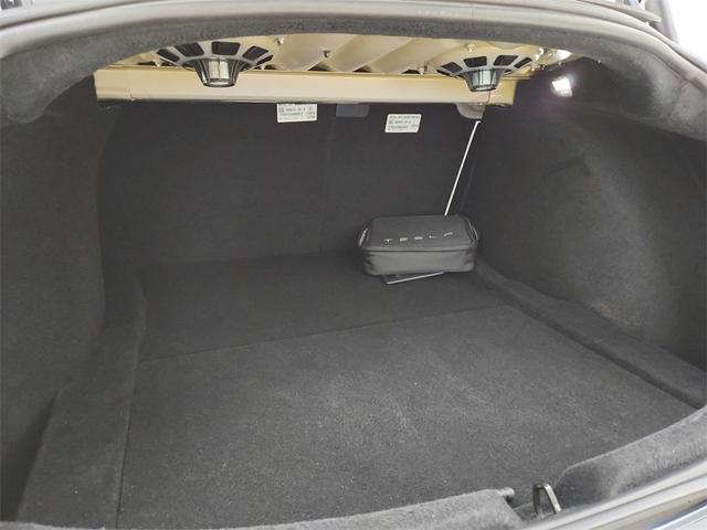 Photo of 2024 Gray Tesla Model 3