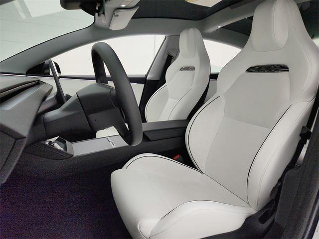 Photo of 2024 Gray Tesla Model 3