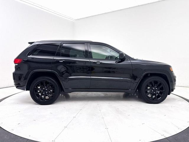 Photo of 2019 Diamond Black Jeep Grand Cherokee