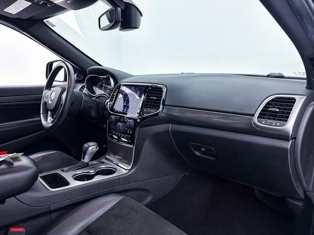 Photo of 2019 Diamond Black Jeep Grand Cherokee
