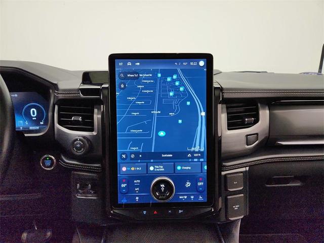 Photo of 2023 Black Metallic Ford F-150 Lightning