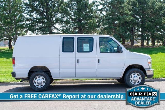 Photo of 2011 White Ford E250