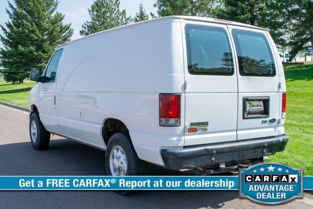 Photo of 2011 White Ford E250