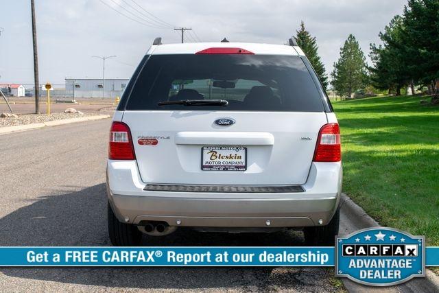 Photo of 2007 White Ford Freestyle