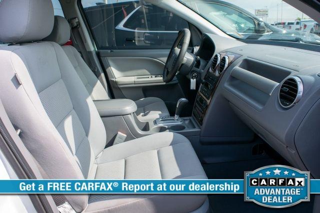 Photo of 2007 White Ford Freestyle