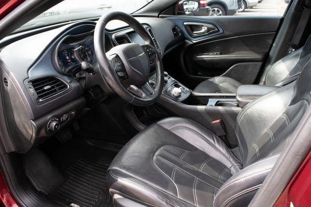 Photo of 2015 Red Chrysler 200