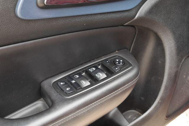 Photo of 2015 Red Chrysler 200