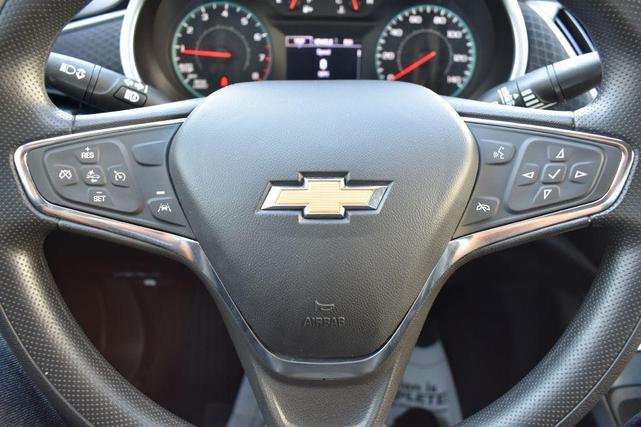 Photo of 2023 White Chevrolet Malibu
