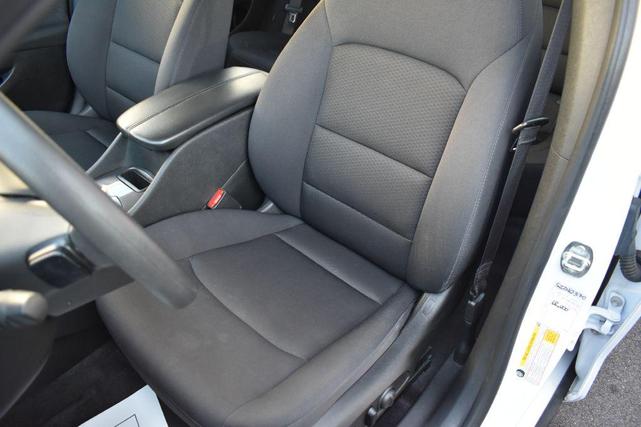 Photo of 2023 White Chevrolet Malibu