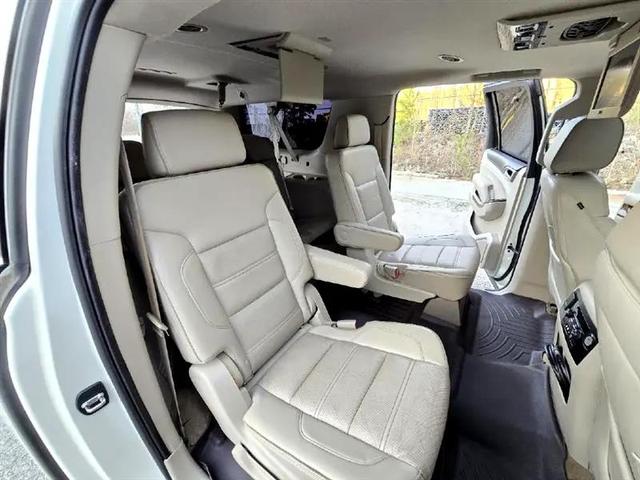 Photo of 2015 WHITE GMC Yukon XL