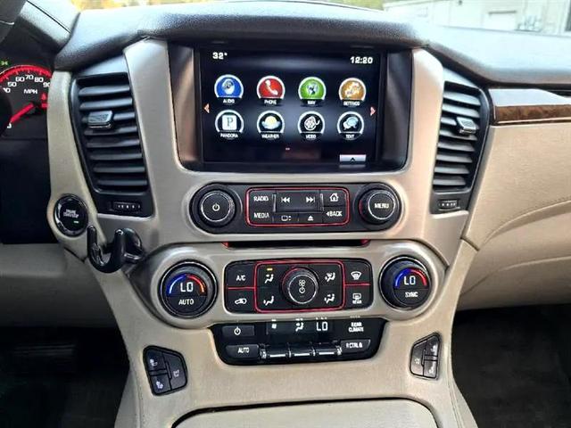 Photo of 2015 WHITE GMC Yukon XL