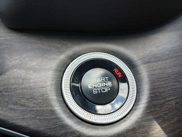 Photo of 2024 Bright White Clearcoat Jeep Grand Cherokee