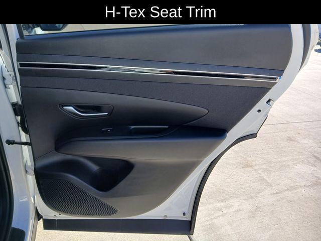 Photo of 2024 White Pearl Hyundai TUCSON