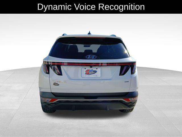 Photo of 2024 White Pearl Hyundai TUCSON