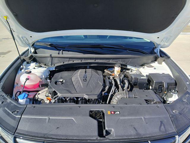 Photo of 2024 White Pearl Hyundai TUCSON