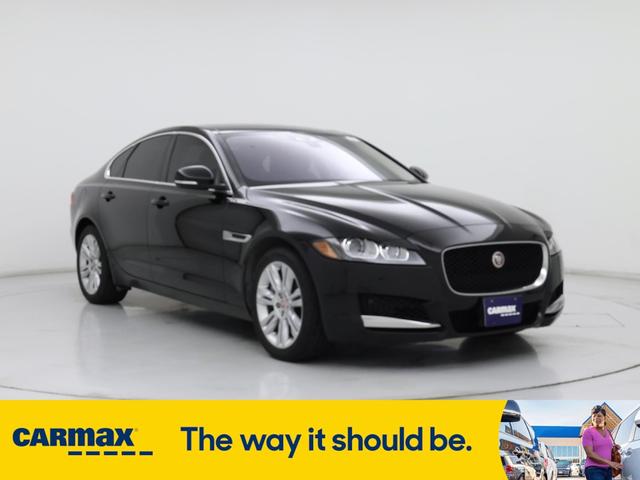 2017 Jaguar XF