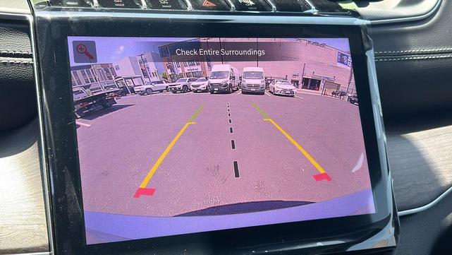 Photo of 2025 Silver Zynith Jeep Grand Cherokee L