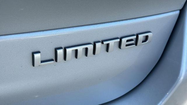 Photo of 2025 Silver Zynith Jeep Grand Cherokee L