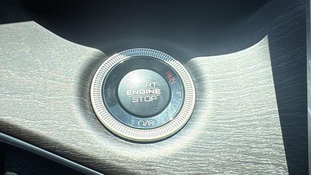Photo of 2025 Silver Zynith Jeep Grand Cherokee L