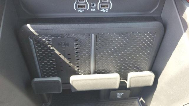 Photo of 2026 Granite Crystal Clearcoat Metallic RAM 1500