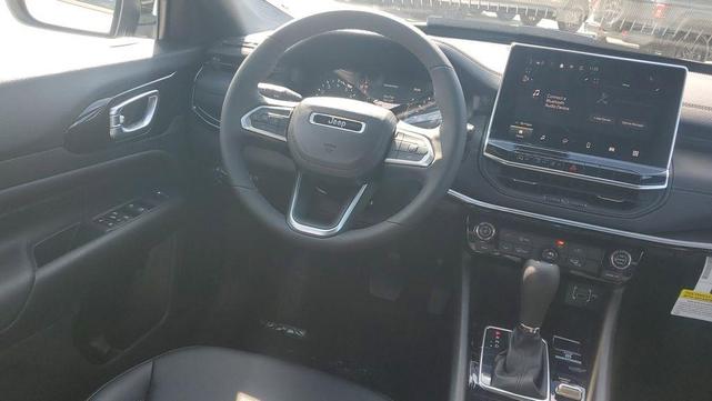 Photo of 2026 White Jeep Compass