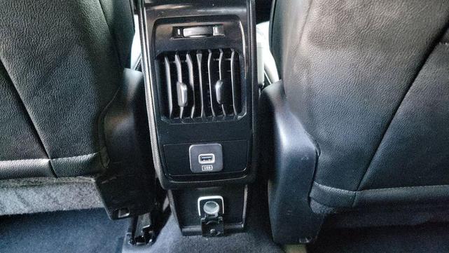 Photo of 2025 Bright White Clearcoat Jeep Compass