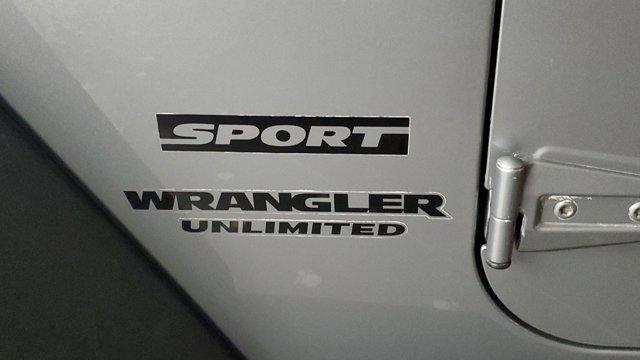 Photo of 2015 Billet Silver Metallic Clearcoat Jeep Wrangler Unlimited