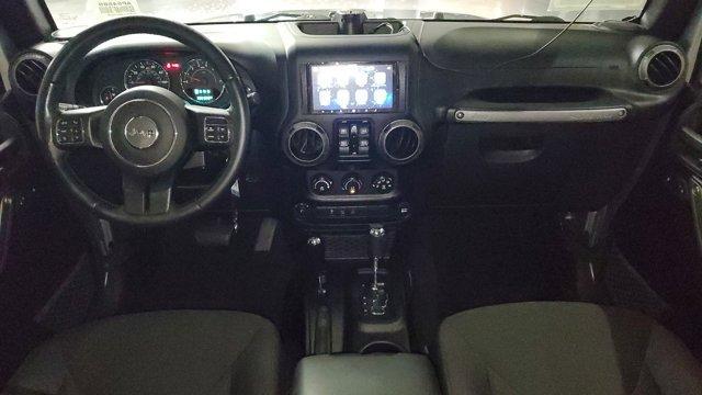Photo of 2015 Billet Silver Metallic Clearcoat Jeep Wrangler Unlimited