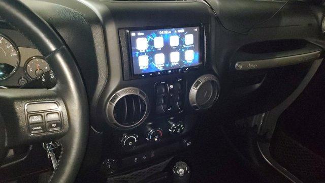 Photo of 2015 Billet Silver Metallic Clearcoat Jeep Wrangler Unlimited