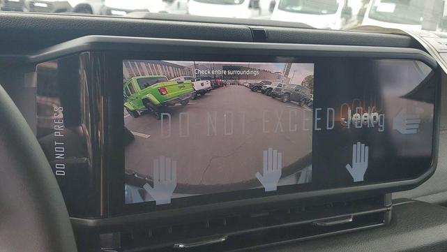 Photo of 2025 Granite Crystal Clearcoat Metallic Jeep Wrangler
