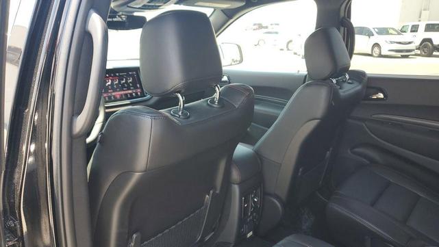 Photo of 2025 DB Black Crystal Clearcoat Dodge Durango