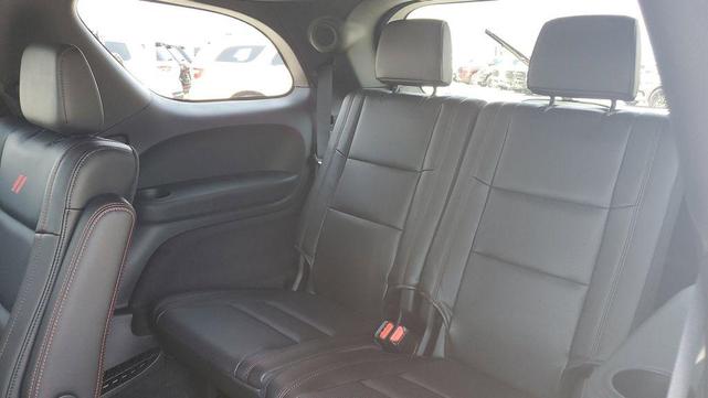 Photo of 2025 DB Black Crystal Clearcoat Dodge Durango