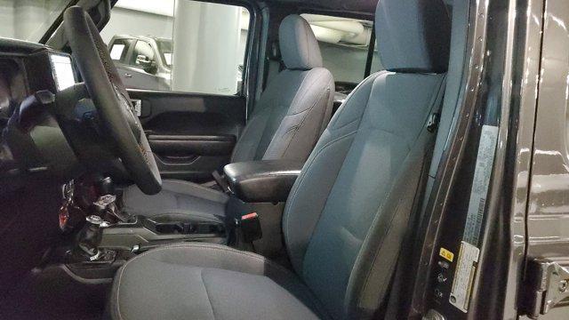 Photo of 2024 Granite Crystal Clearcoat Metallic Jeep Gladiator